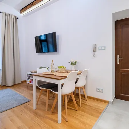 Old Town Zamkowa Vis A Vis Wawelu * クラクフ